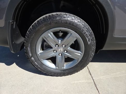 Certified 2023 Honda Ridgeline RTL image 13