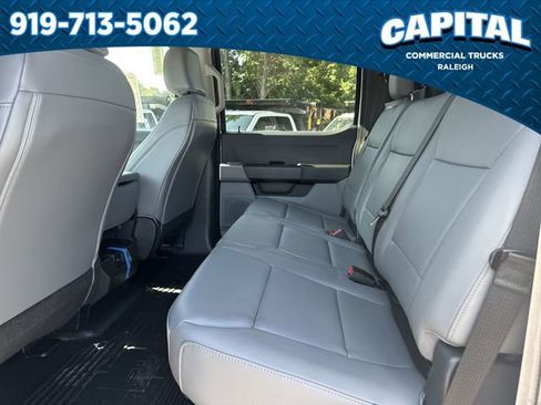 New 2025 Ford F550 4x4 Crew Cab image 18