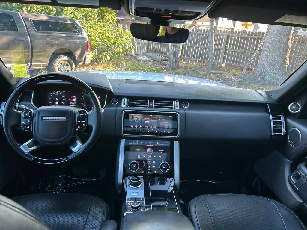 Used 2019 Land Rover Range Rover Supercharged AWD/4WD image 25