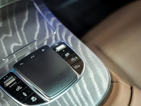 Used 2022 Mercedes-Benz E 53 AMG 4MATIC Sedan w/ Driver Assistance Package image 44