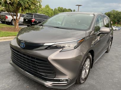 Used 2024 Toyota Sienna XLE w/ XLE Plus Package