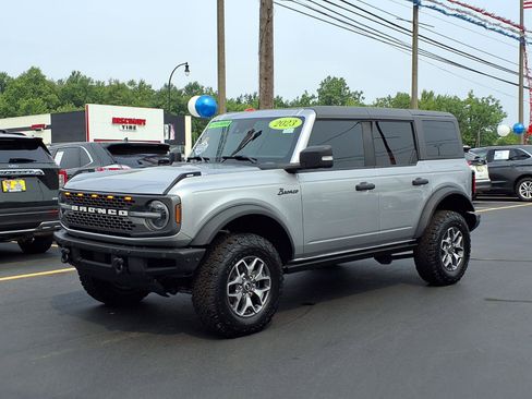 Used 2023 Ford Bronco Badlands AWD/4WD image 1
