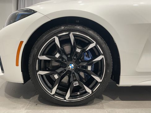 Used 2025 BMW 430i xDrive Coupe w/ M Sport Package AWD/4WD image 7
