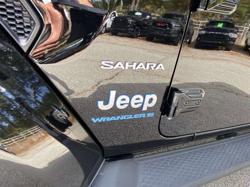 Used 2023 Jeep Wrangler Sahara w/ Cold Weather Group image 25