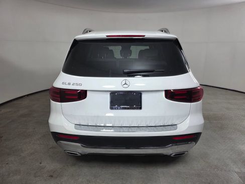 New 2026 Mercedes-Benz GLB 250 image 5