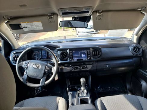 Used 2020 Toyota Tacoma SR w/ SR Convenience Package RWD image 22