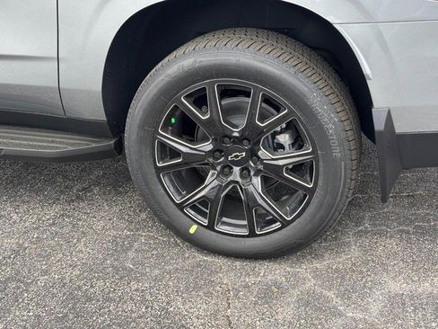 New 2026 Chevrolet Suburban LT w/ Comfort Package image 4