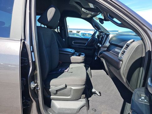 Used 2025 RAM 2500 Big Horn AWD/4WD image 7