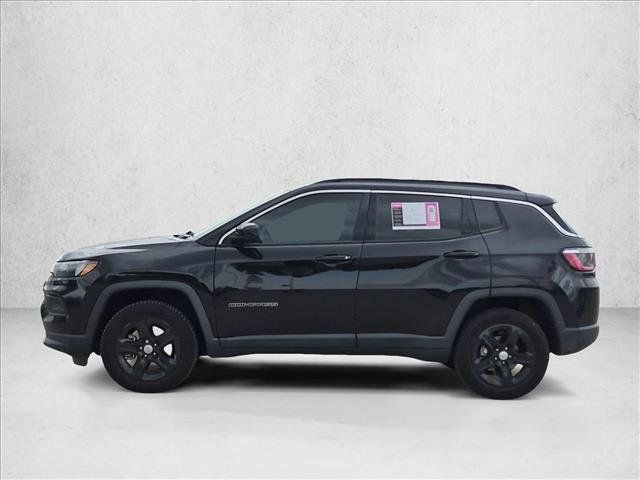 Used 2023 Jeep Compass Latitude AWD/4WD image 9