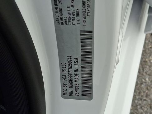 New 2026 RAM 1500 4x4 Crew Cab image 16