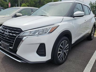 Used 2023 Nissan Kicks SV