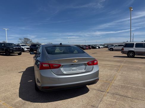 Used 2025 Chevrolet Malibu LS image 19