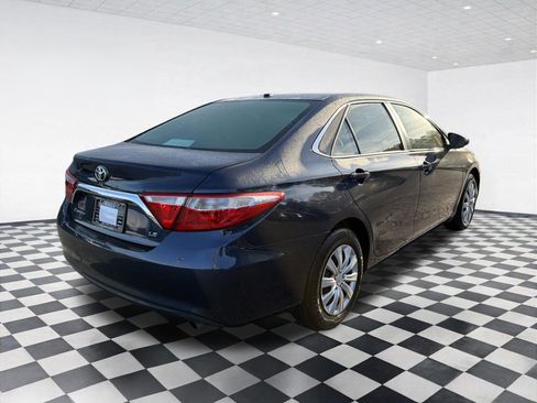 Used 2015 Toyota Camry LE FWD image 4