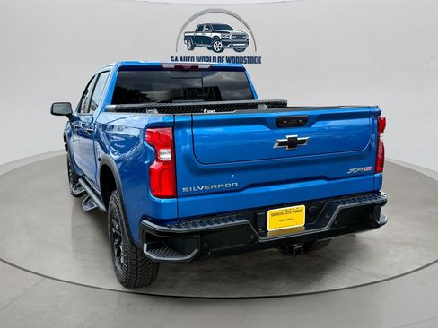 Used 2022 Chevrolet Silverado 1500 ZR2 w/ Technology Package image 3
