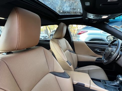 Used 2021 Lexus ES 350 w/ Premium Package image 45