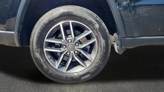 Used 2021 Jeep Grand Cherokee Limited AWD/4WD image 21