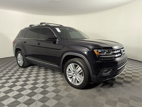 Used 2019 Volkswagen Atlas SEL Premium image 2