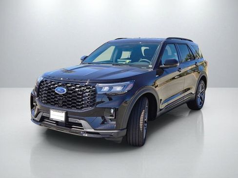 New 2026 Ford Explorer ST-Line w/ ST-Line Street Pack image 4