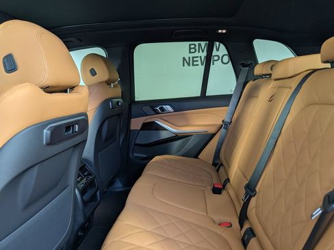 New 2026 BMW X5 xDrive40i w/ Premium Package AWD/4WD image 13