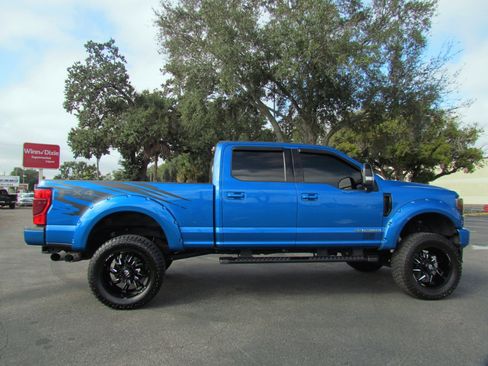 Used 2020 Ford F250 Lariat image 10
