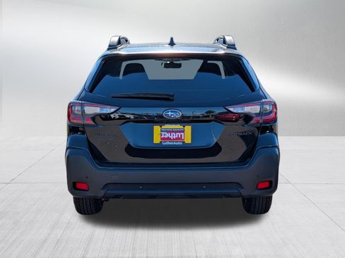 Certified 2025 Subaru Outback Onyx Edition AWD/4WD image 6
