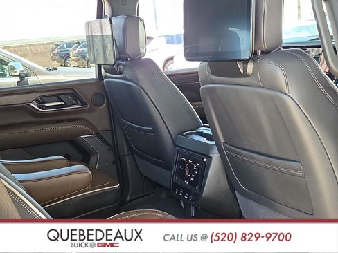 Used 2025 GMC Yukon Denali Ultimate AWD/4WD image 27