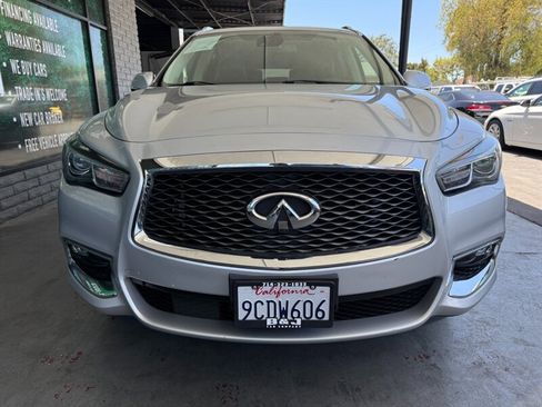 Used 2019 INFINITI QX60 Luxe w/ Essential Package FWD image 12