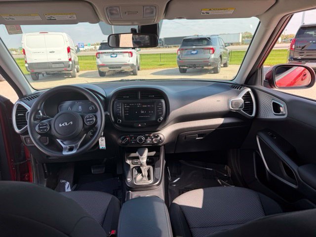 Used 2024 Kia Soul LX w/ Option Group 015 FWD image 26