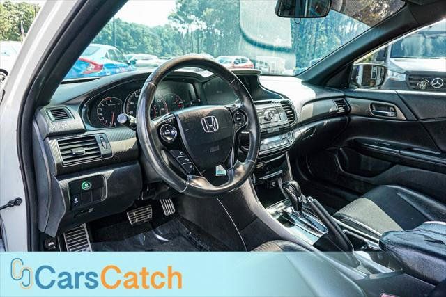 Used 2017 Honda Accord Sport image 18