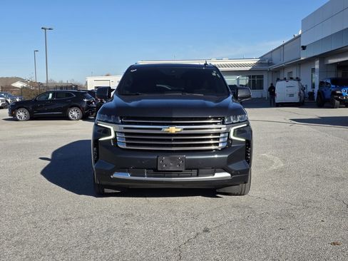 Used 2022 Chevrolet Tahoe High Country image 2
