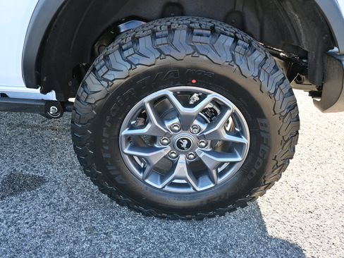 New 2025 Ford Bronco Badlands image 12