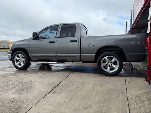 Used 2006 Dodge Ram 1500 Truck SLT RWD image 8