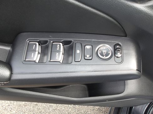 Used 2024 Honda Civic EX-L image 14