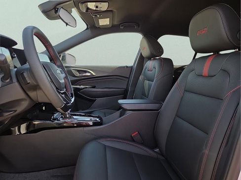 New 2026 Chevrolet Trax RS w/ Driver Confidence Package FWD image 14