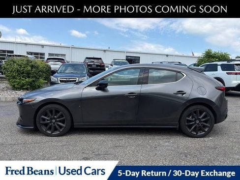 Used 2023 MAZDA MAZDA3 Hatchback w/Premium Plus Pkg AWD/4WD image 4