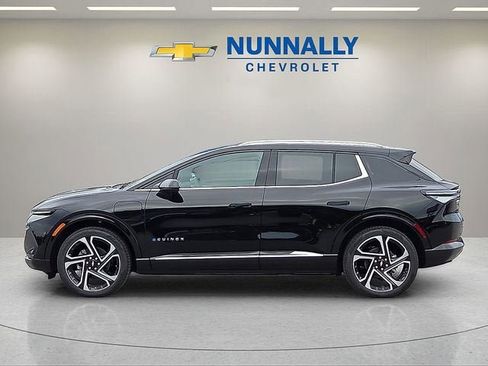 New 2026 Chevrolet Equinox EV LT w/ Convenience Package II AWD/4WD image 2