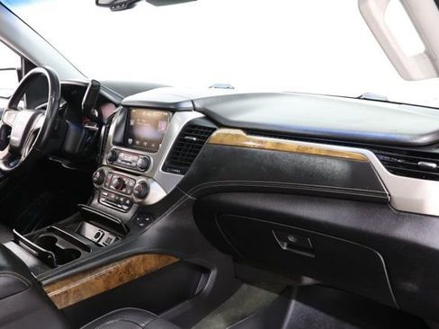 Used 2015 GMC Yukon XL Denali w/ Touring Package AWD/4WD image 17