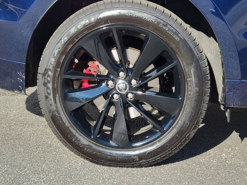 Used 2025 Jaguar F-PACE R-Dynamic S image 21