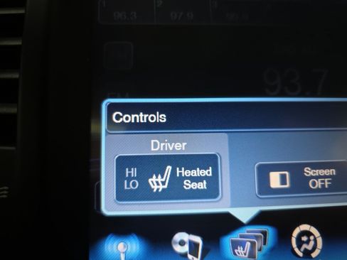 Used 2013 Chrysler 300 AWD w/ Driver Convenience Group image 21