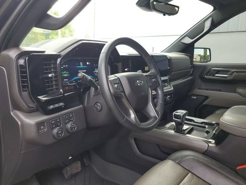 Used 2023 Chevrolet Silverado 1500 ZR2 w/ Technology Package AWD/4WD image 20