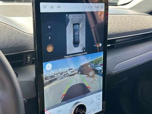 Used 2024 Ford Mustang Mach-E Premium image 17