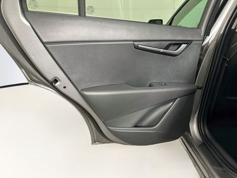 Used 2026 Kia Niro LX FWD image 25