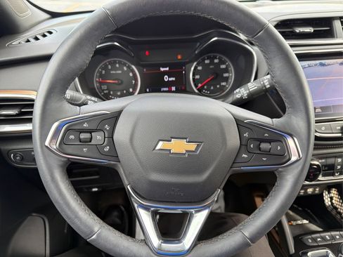 Used 2023 Chevrolet TrailBlazer ACTIV w/ Technology Package AWD/4WD image 14