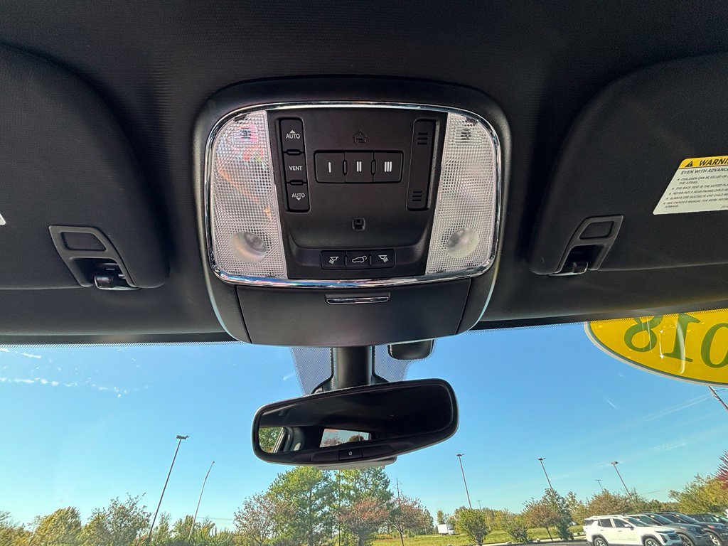 Used 2018 Jeep Grand Cherokee Limited AWD/4WD image 39