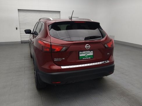 Used 2019 Nissan Rogue Sport SL FWD image 6