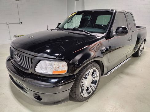 Used 2000 Ford F150 Harley-Davidson RWD image 16