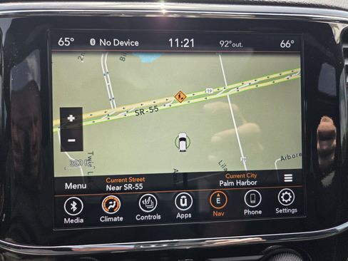 Used 2019 Jeep Grand Cherokee Altitude AWD/4WD image 23