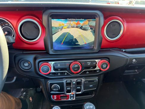 Used 2023 Jeep Wrangler Unlimited Rubicon w/ Xtreme 35 Tire Package image 25