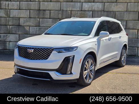 Used 2022 Cadillac XT6 Premium Luxury image 1