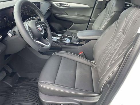 Used 2025 Buick Envision Avenir image 14